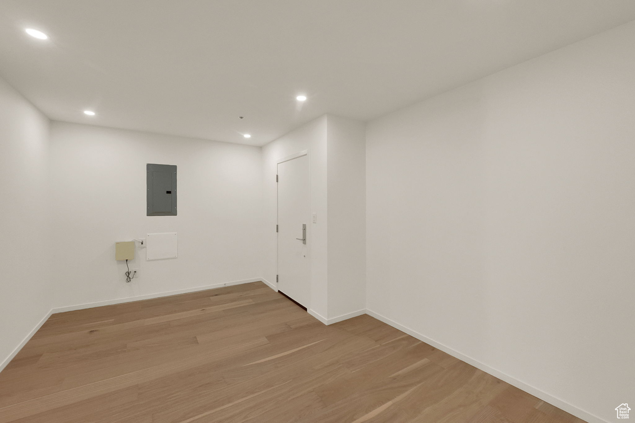 AMERICAN TOWERS - Residential