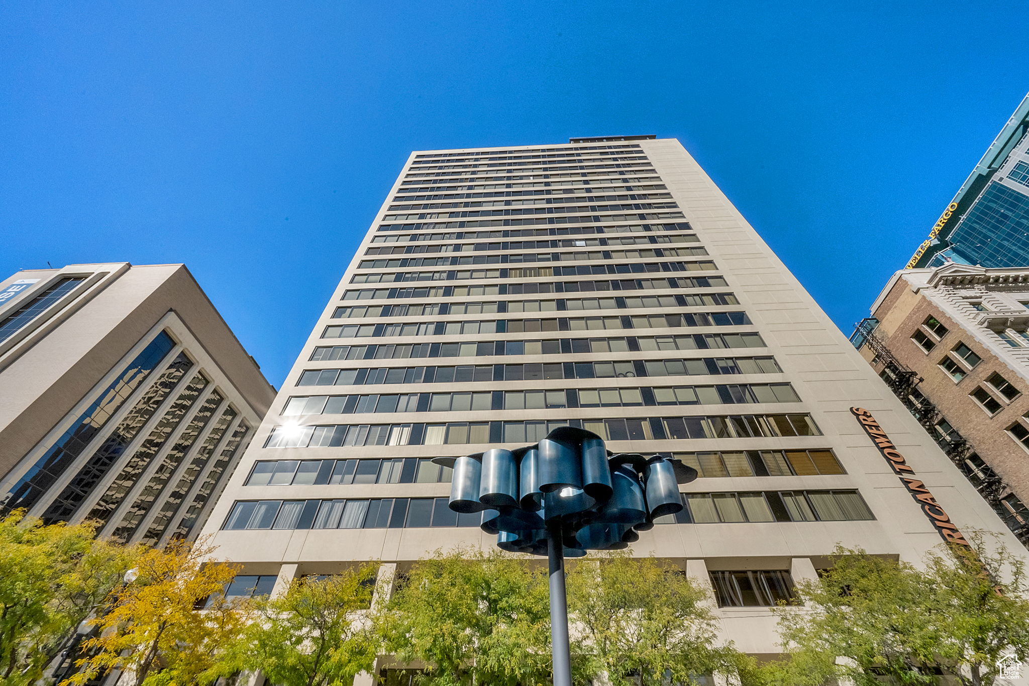 AMERICAN TOWERS - Residential