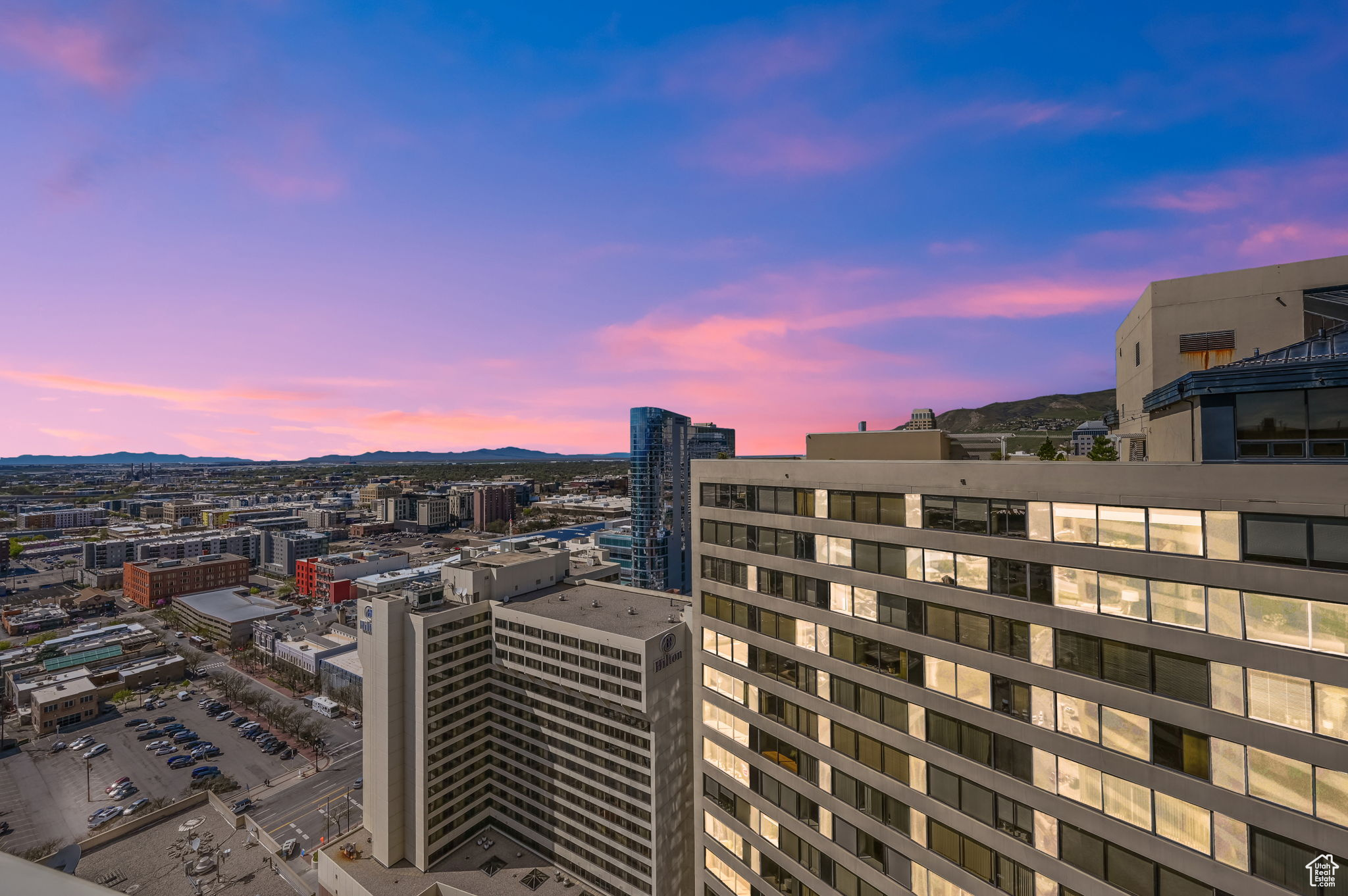 AMERICAN TOWERS - Residential