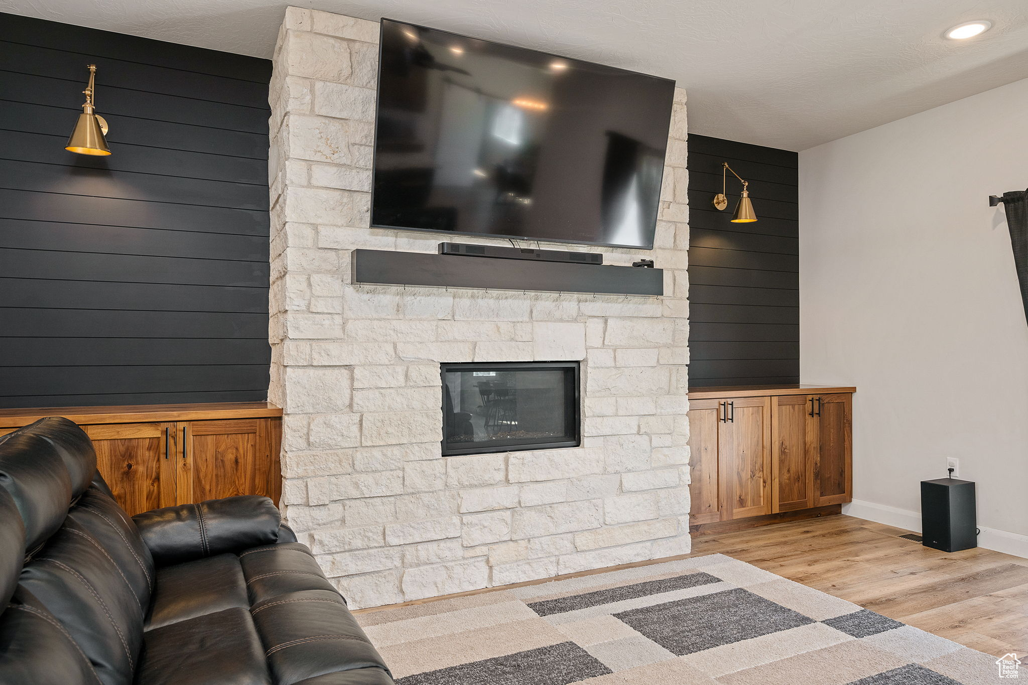 SUNSET CANYON ESTATES - Residential