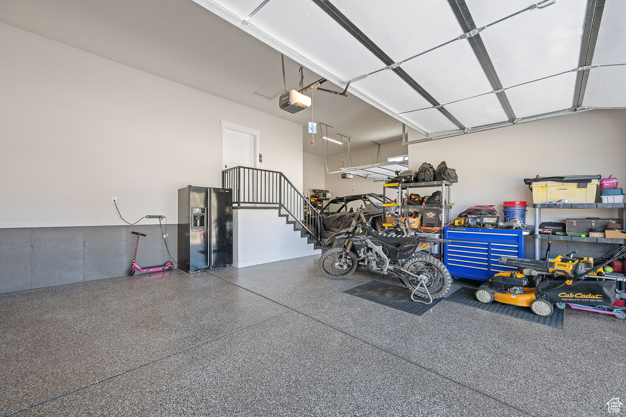 SUNSET CANYON ESTATES - Residential