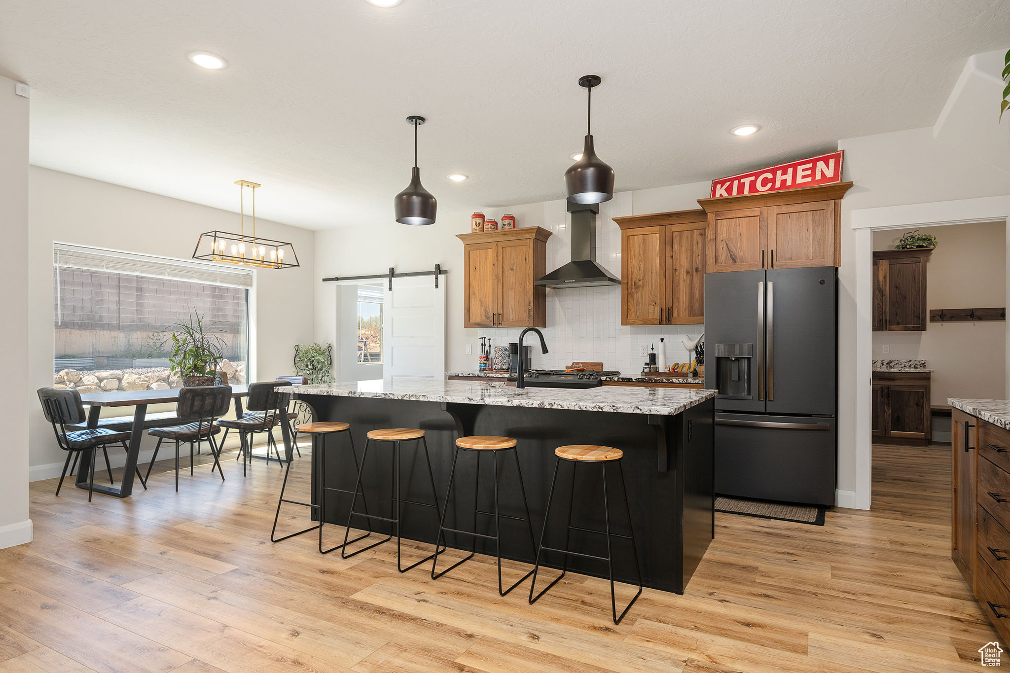 SUNSET CANYON ESTATES - Residential