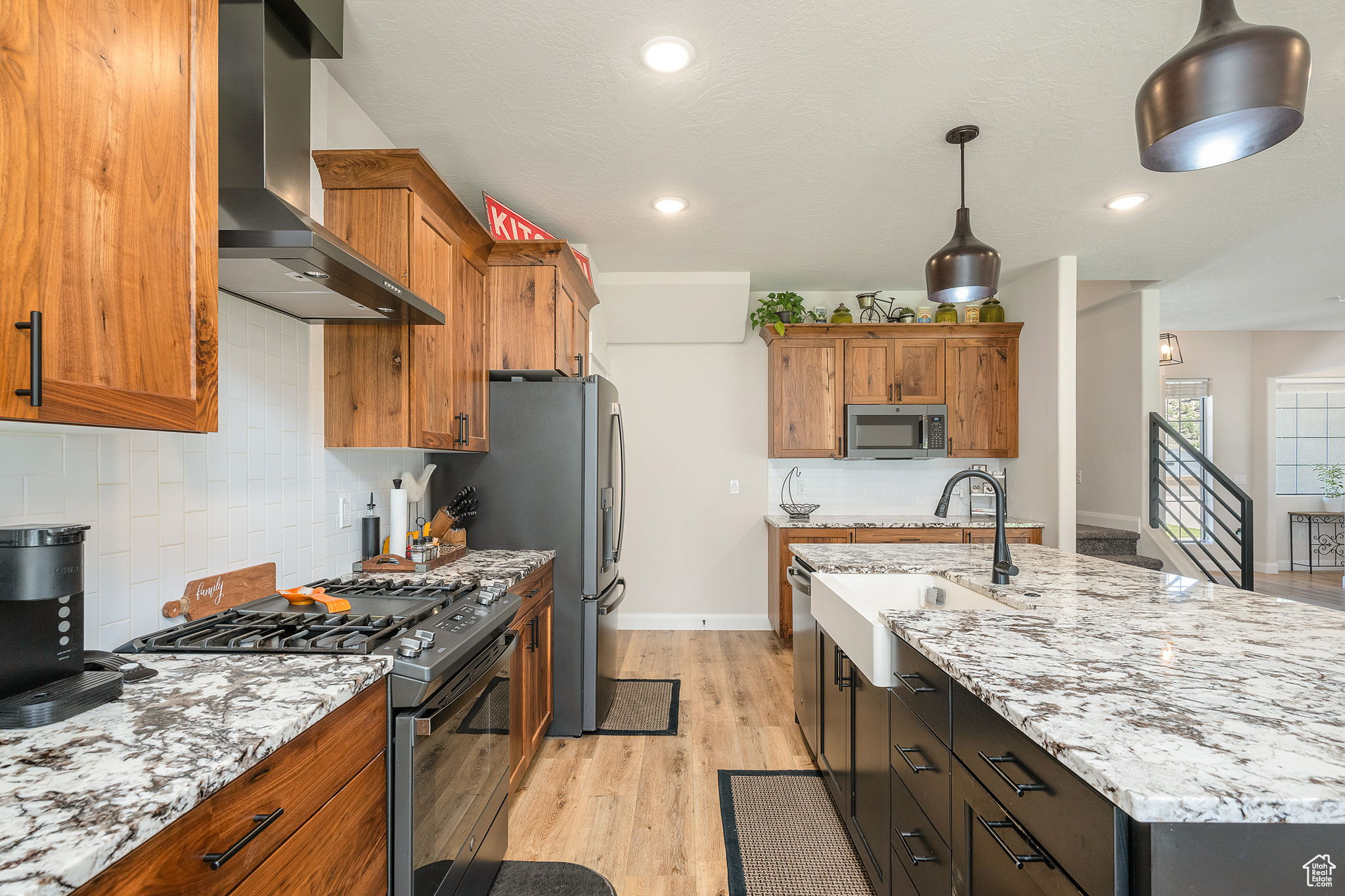 SUNSET CANYON ESTATES - Residential