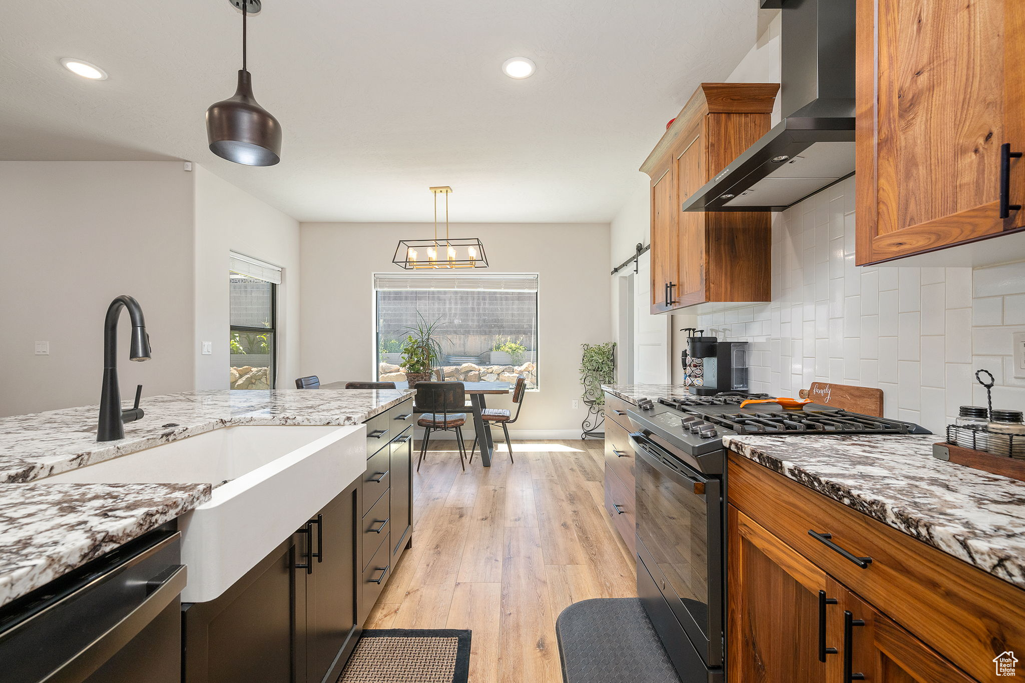 SUNSET CANYON ESTATES - Residential