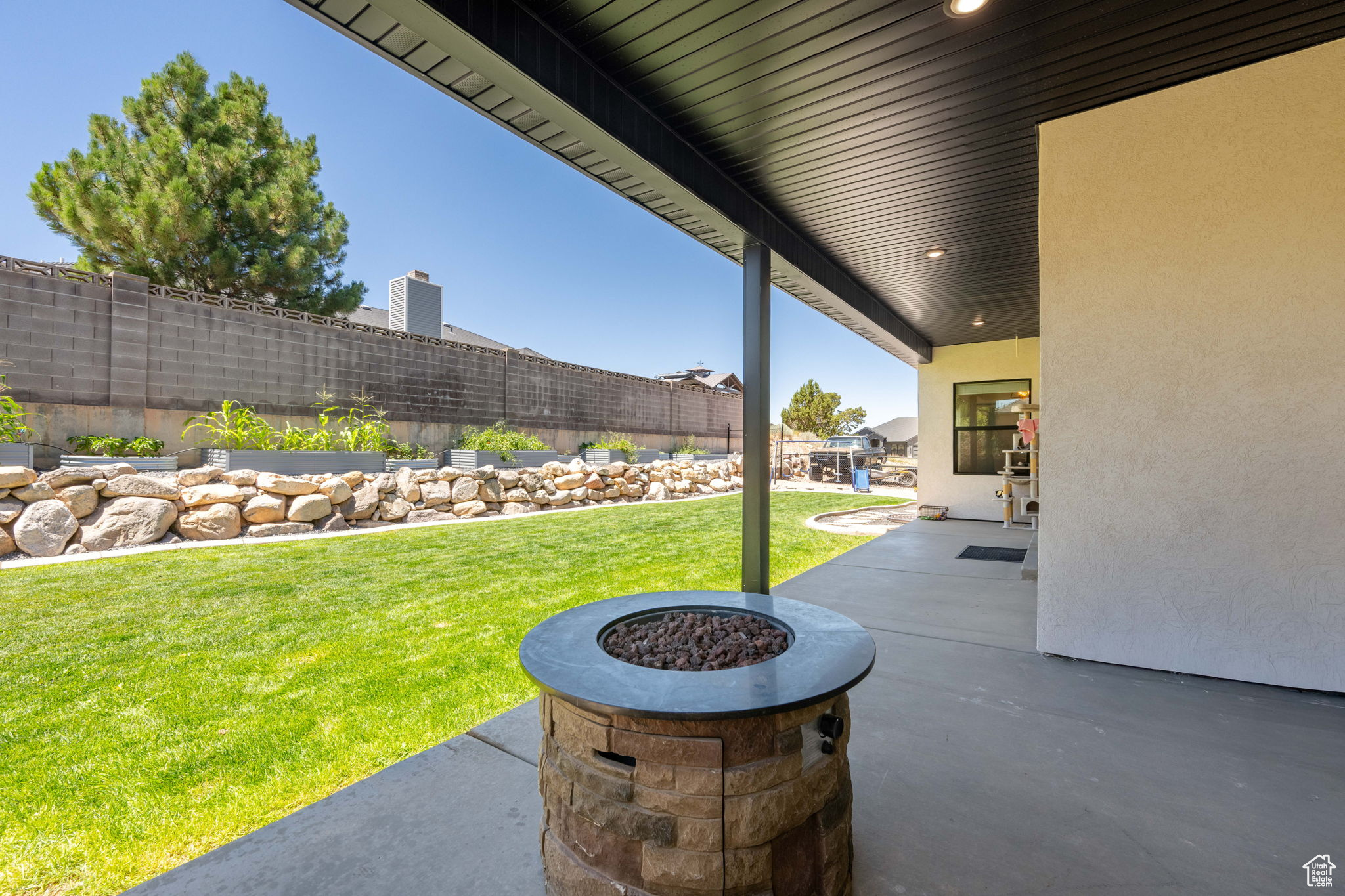 SUNSET CANYON ESTATES - Residential