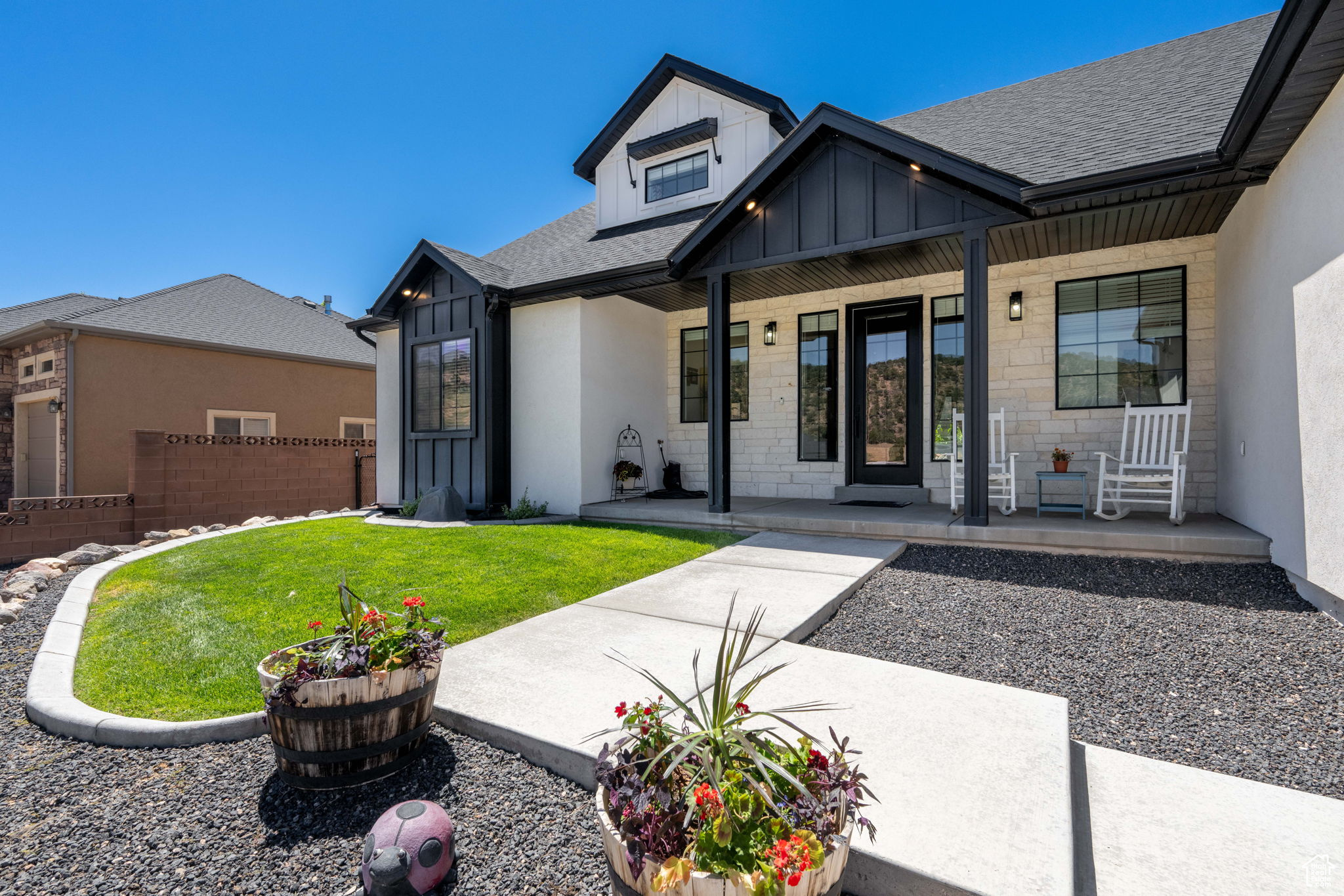 SUNSET CANYON ESTATES - Residential