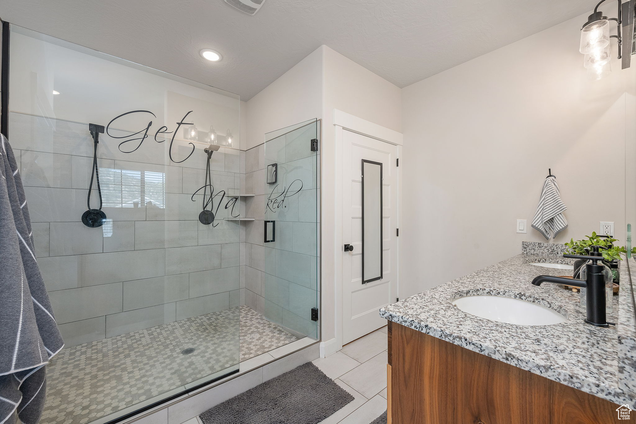 SUNSET CANYON ESTATES - Residential