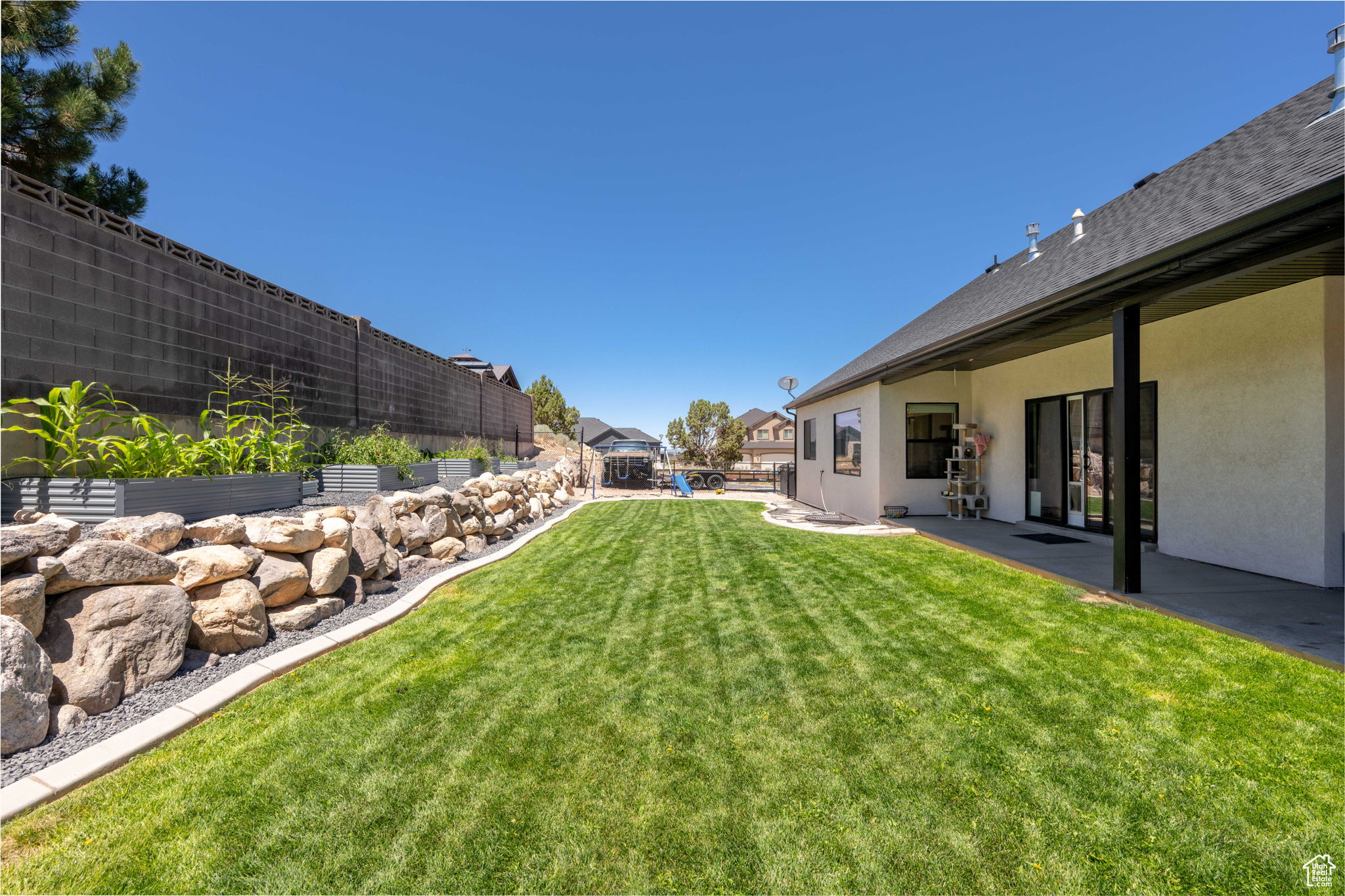 SUNSET CANYON ESTATES - Residential