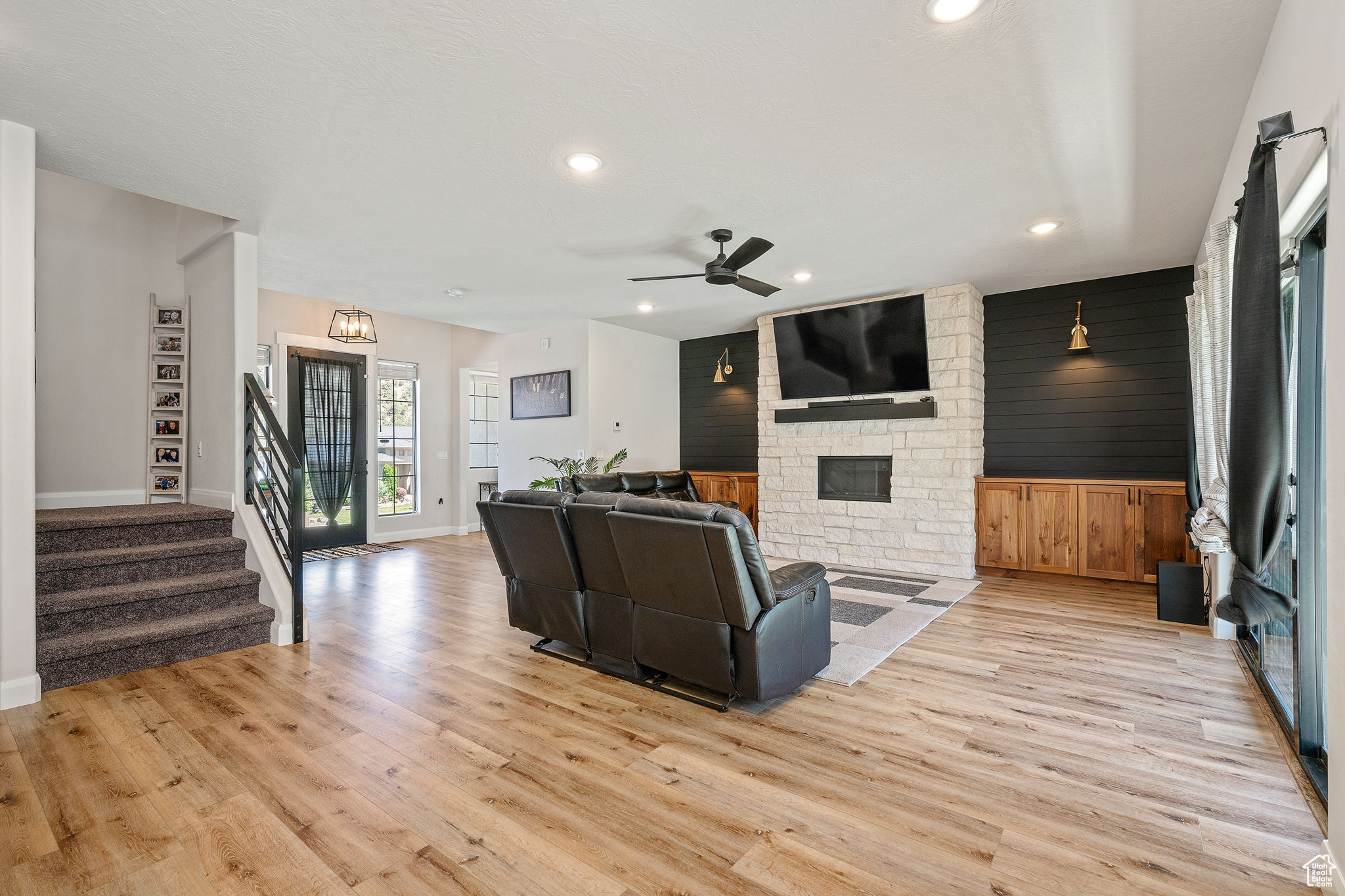 SUNSET CANYON ESTATES - Residential