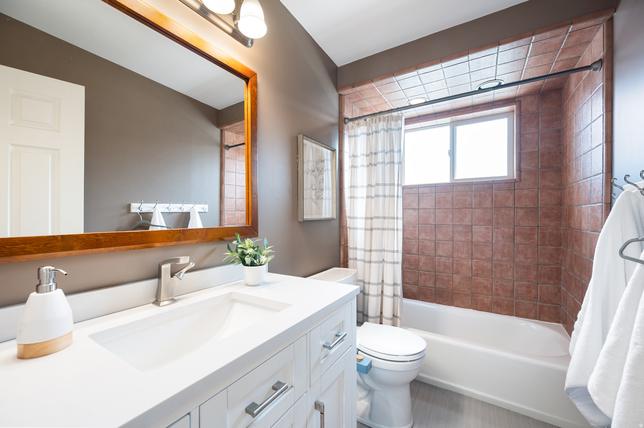 COTTONWOOD - Residential