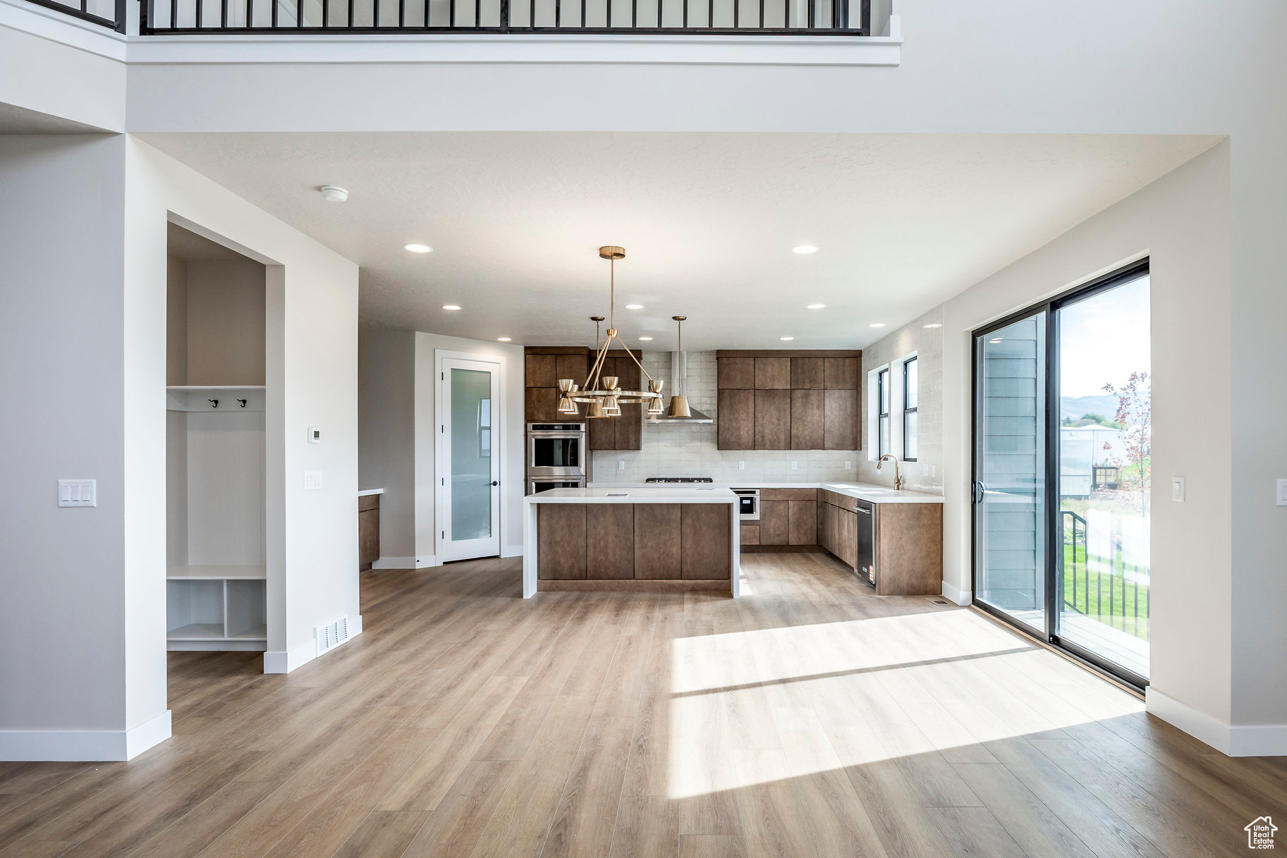 THE CROSSING - Residential