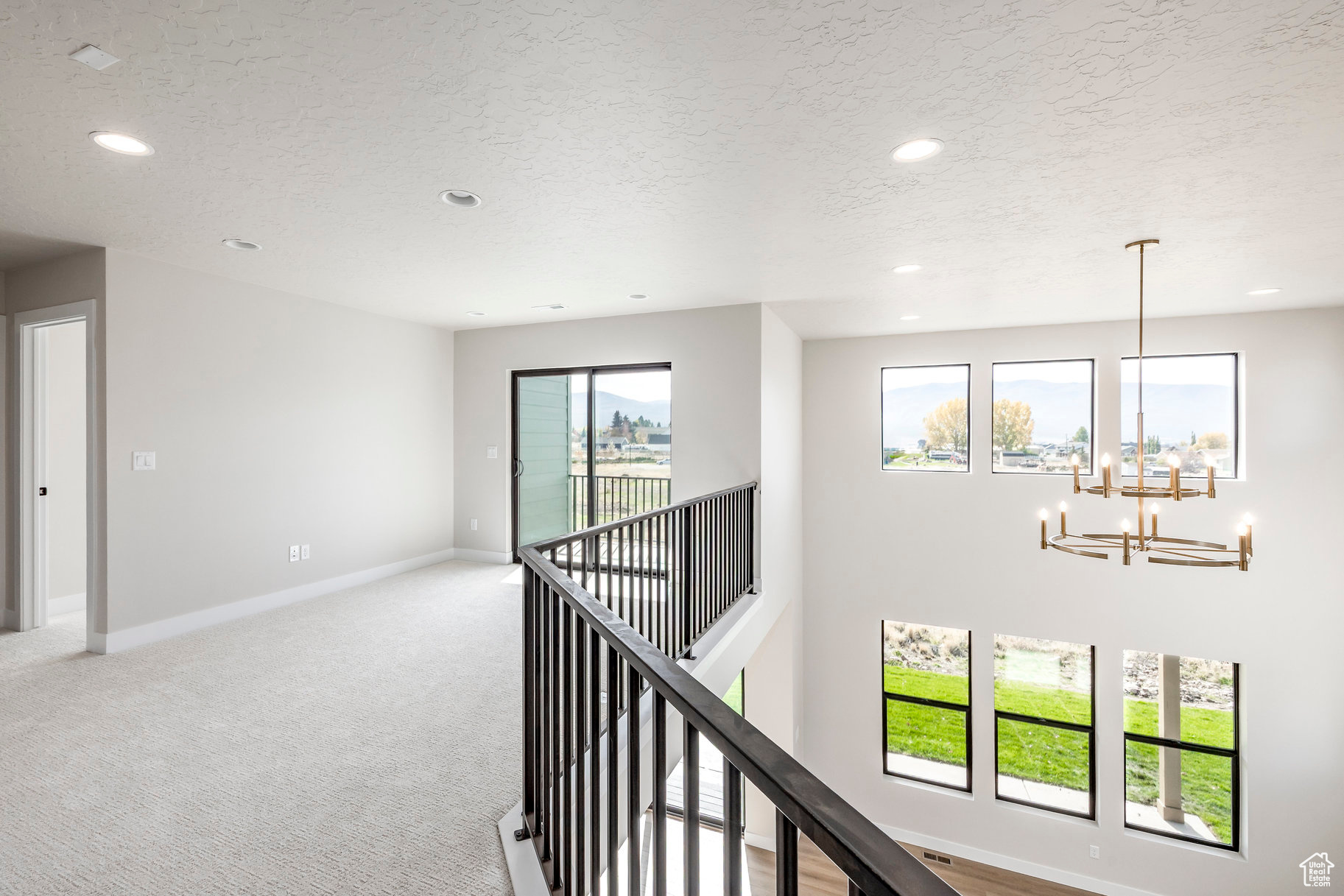 THE CROSSING - Residential