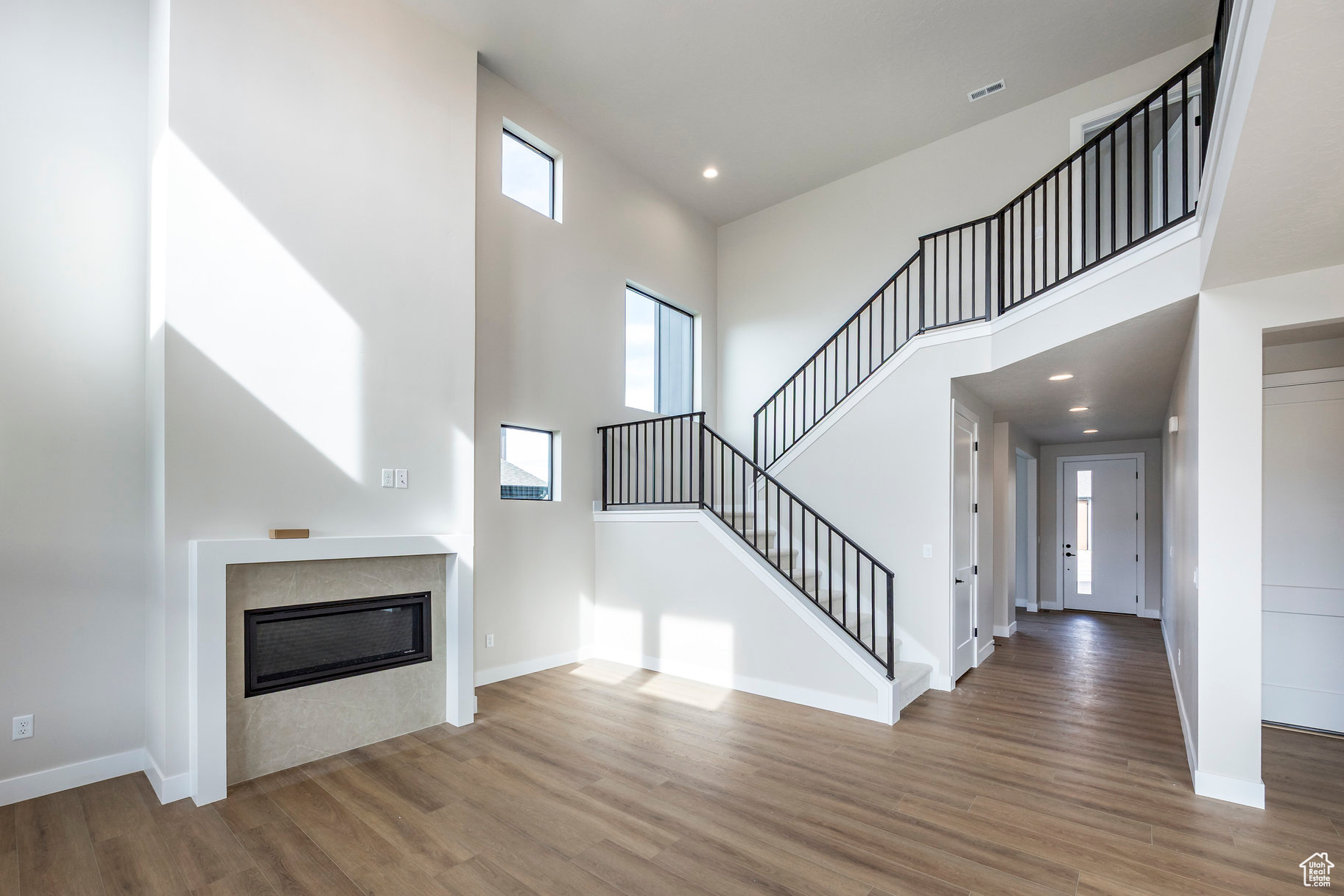 THE CROSSING - Residential