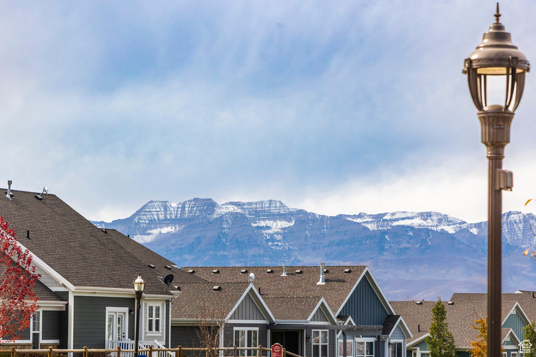 THE CROSSING - Residential