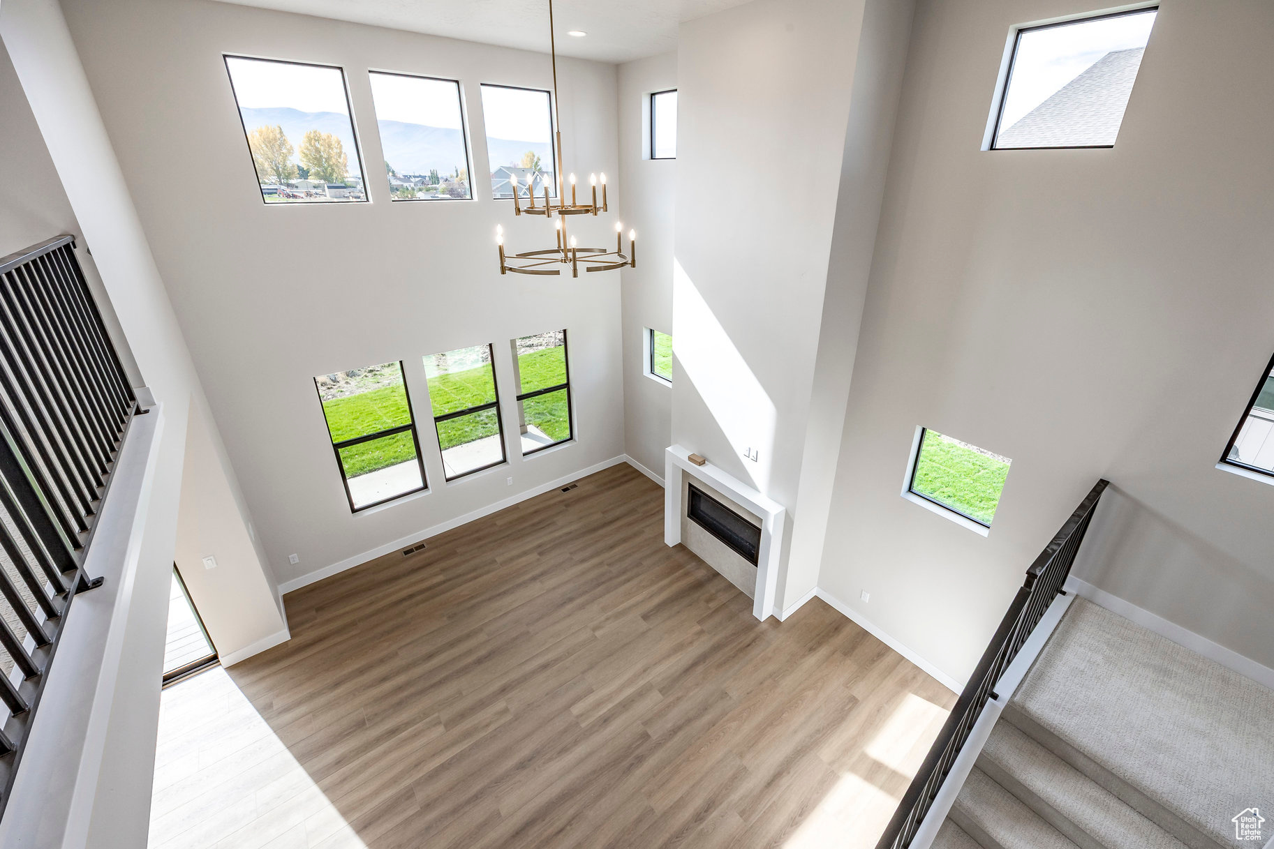 THE CROSSING - Residential