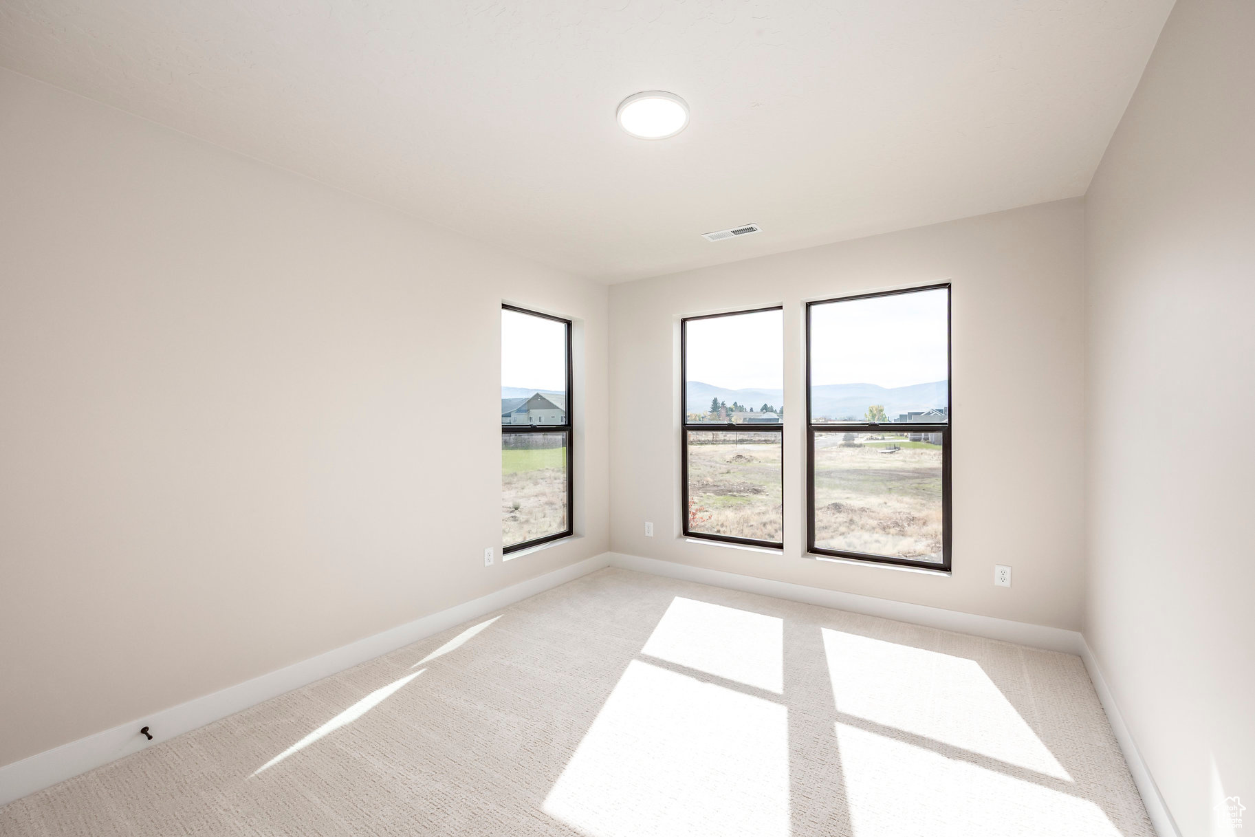 THE CROSSING - Residential