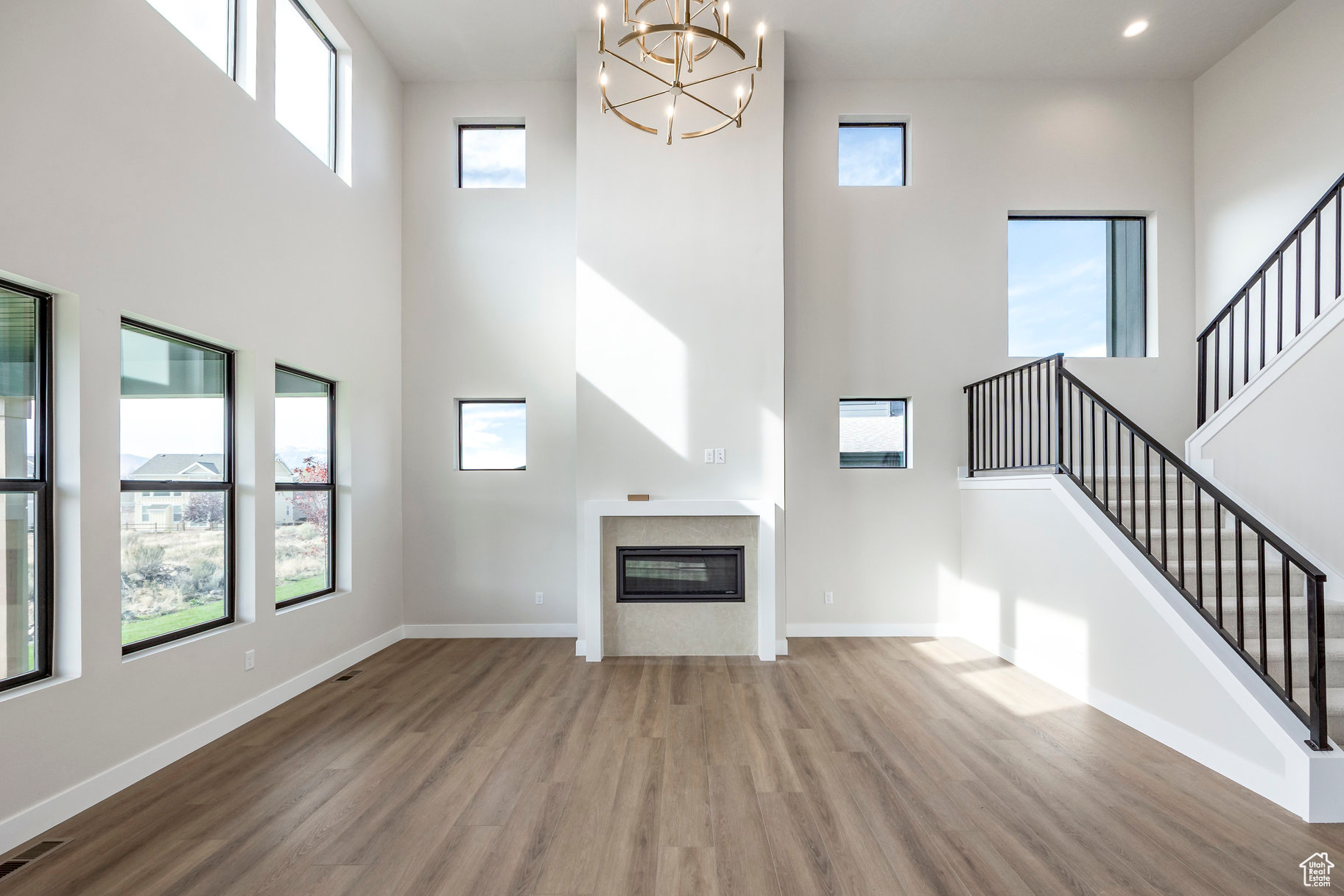 THE CROSSING - Residential