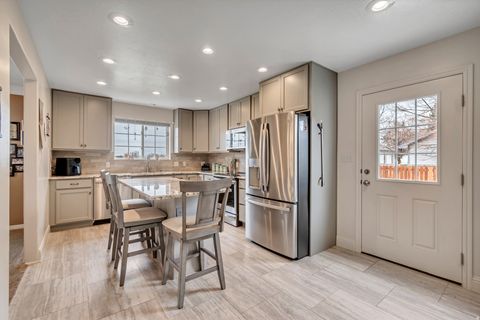 Tiny photo for 1697 N 500 W, Mapleton, UT 84664 (MLS # 2146381)