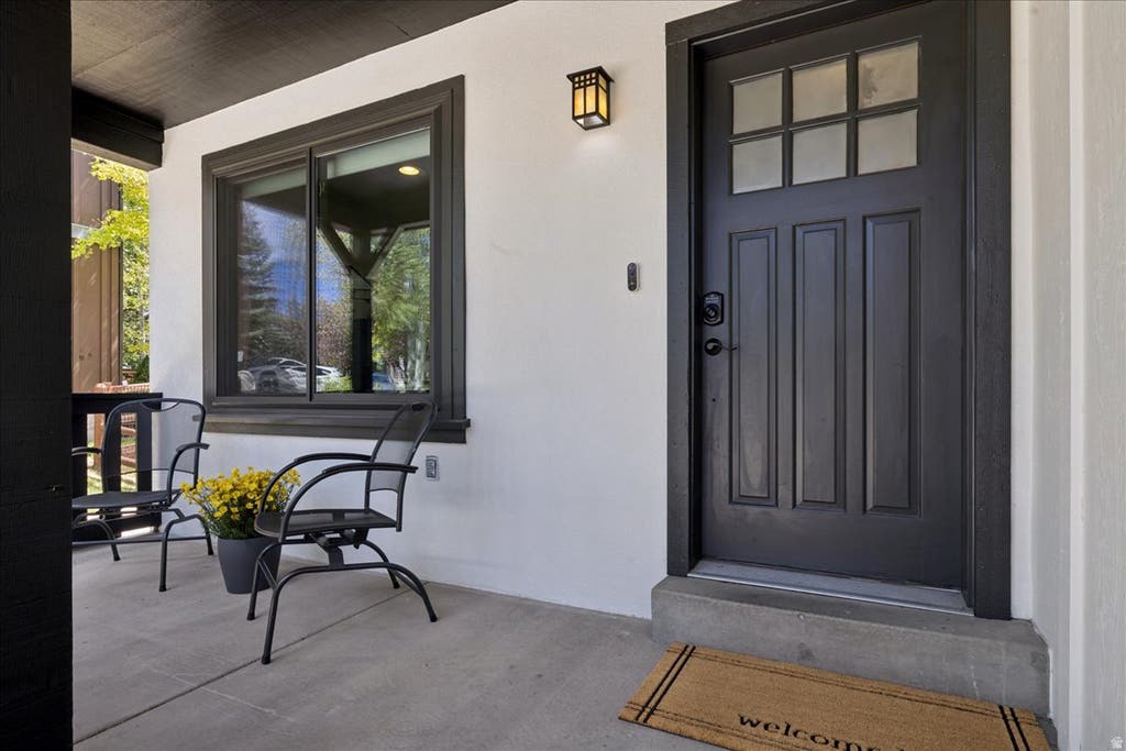 Photo of 1216 FOXCREST DR, Park City, UT 84098 (MLS # 2166005)