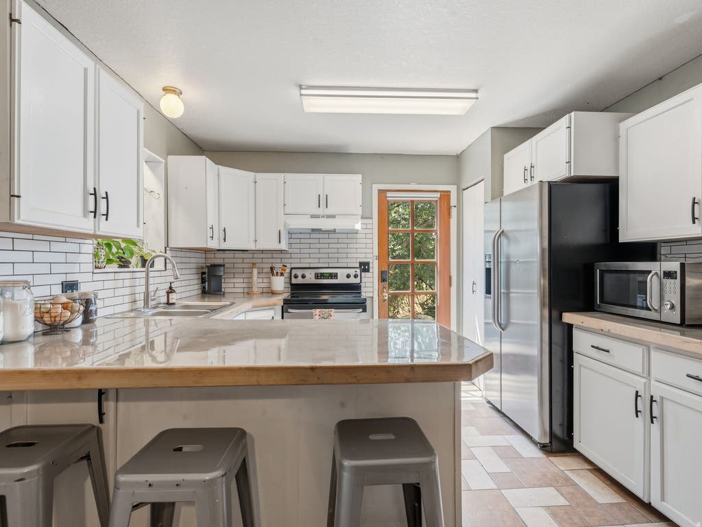 Photo of 143 S CENTER ST, Midway, UT 84049 (MLS # 2178138)