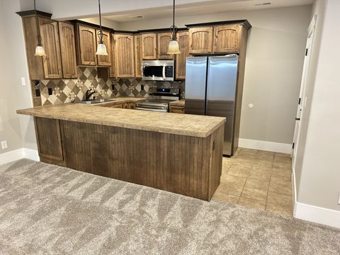 Tiny photo for 1753 W RYLIE ANN CIR, South Jordan, UT 84095 (MLS # 2123543)