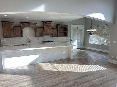 Tiny photo for 1753 W RYLIE ANN CIR, South Jordan, UT 84095 (MLS # 2123543)