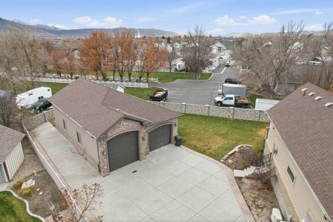 Tiny photo for 1753 W RYLIE ANN CIR, South Jordan, UT 84095 (MLS # 2123543)