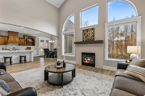 Tiny photo for 1753 W RYLIE ANN CIR, South Jordan, UT 84095 (MLS # 2123543)