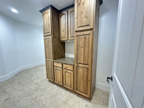 Tiny photo for 1753 W RYLIE ANN CIR, South Jordan, UT 84095 (MLS # 2123543)