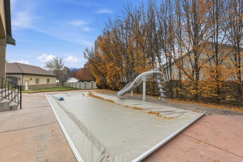 Tiny photo for 1753 W RYLIE ANN CIR, South Jordan, UT 84095 (MLS # 2123543)