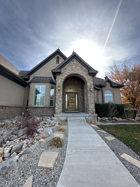 Tiny photo for 1753 W RYLIE ANN CIR, South Jordan, UT 84095 (MLS # 2123543)