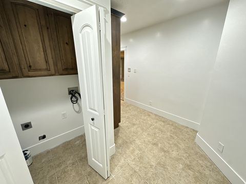 Tiny photo for 1753 W RYLIE ANN CIR, South Jordan, UT 84095 (MLS # 2123543)