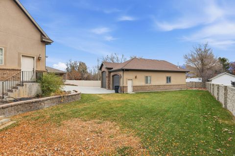 Tiny photo for 1753 W RYLIE ANN CIR, South Jordan, UT 84095 (MLS # 2123543)