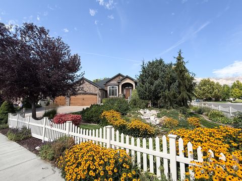 Tiny photo for 1076 W MOUNTAIN ORCHARD DR, Pleasant View, UT 84414 (MLS # 2129379)