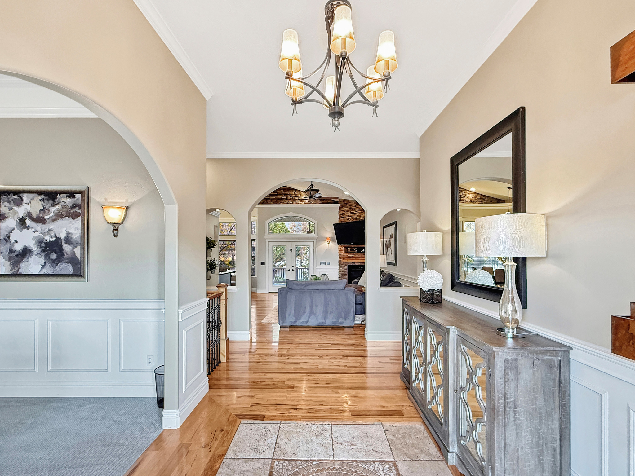 COUNTRY FIELDS - Residential