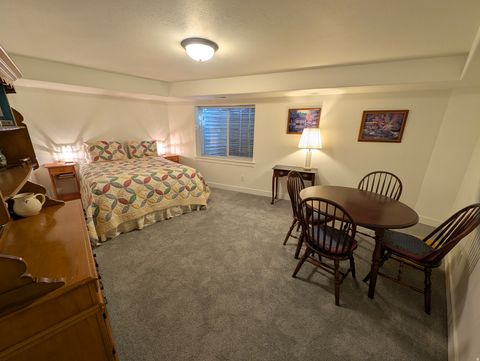 Tiny photo for 734 N HILLSDALE LN, Provo, UT 84606 (MLS # 2125672)