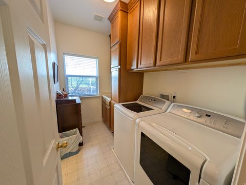 Tiny photo for 734 N HILLSDALE LN, Provo, UT 84606 (MLS # 2125672)