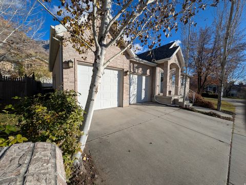 Tiny photo for 734 N HILLSDALE LN, Provo, UT 84606 (MLS # 2125672)