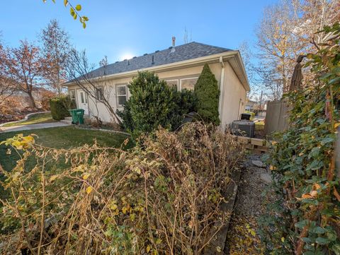 Tiny photo for 734 N HILLSDALE LN, Provo, UT 84606 (MLS # 2125672)