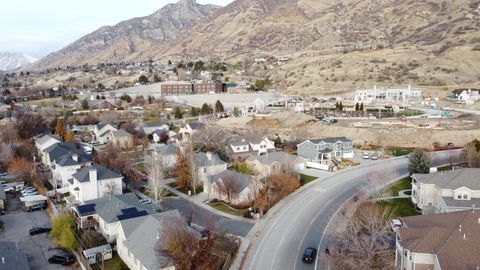 Tiny photo for 734 N HILLSDALE LN, Provo, UT 84606 (MLS # 2125672)