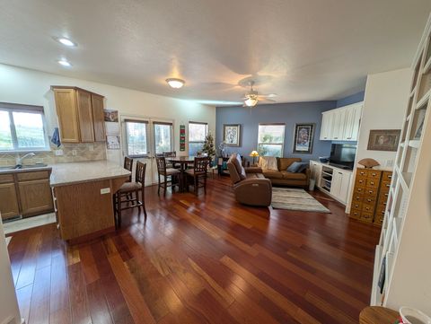 Tiny photo for 734 N HILLSDALE LN, Provo, UT 84606 (MLS # 2125672)