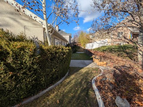 Tiny photo for 734 N HILLSDALE LN, Provo, UT 84606 (MLS # 2125672)