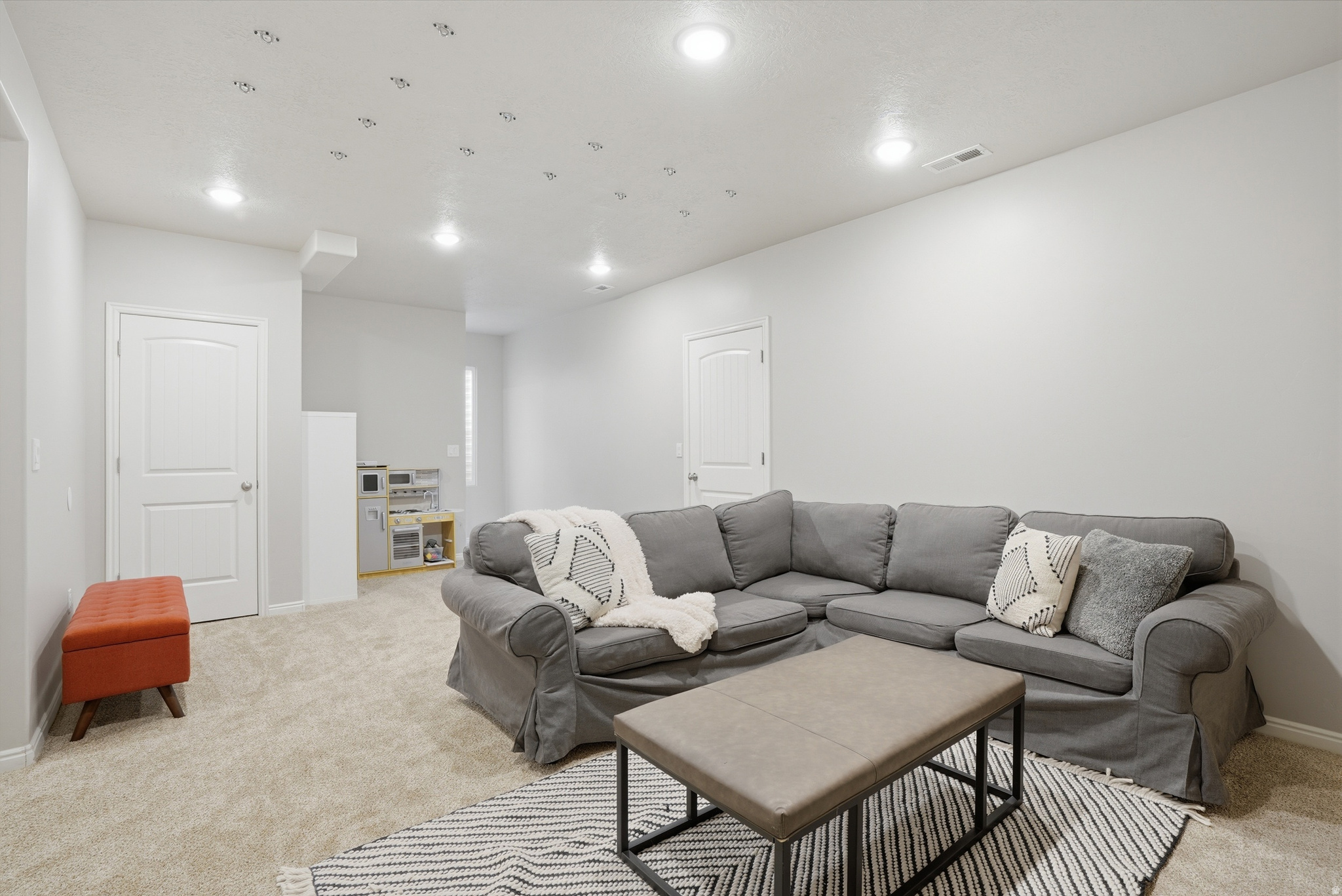 KENNECOTT - Residential