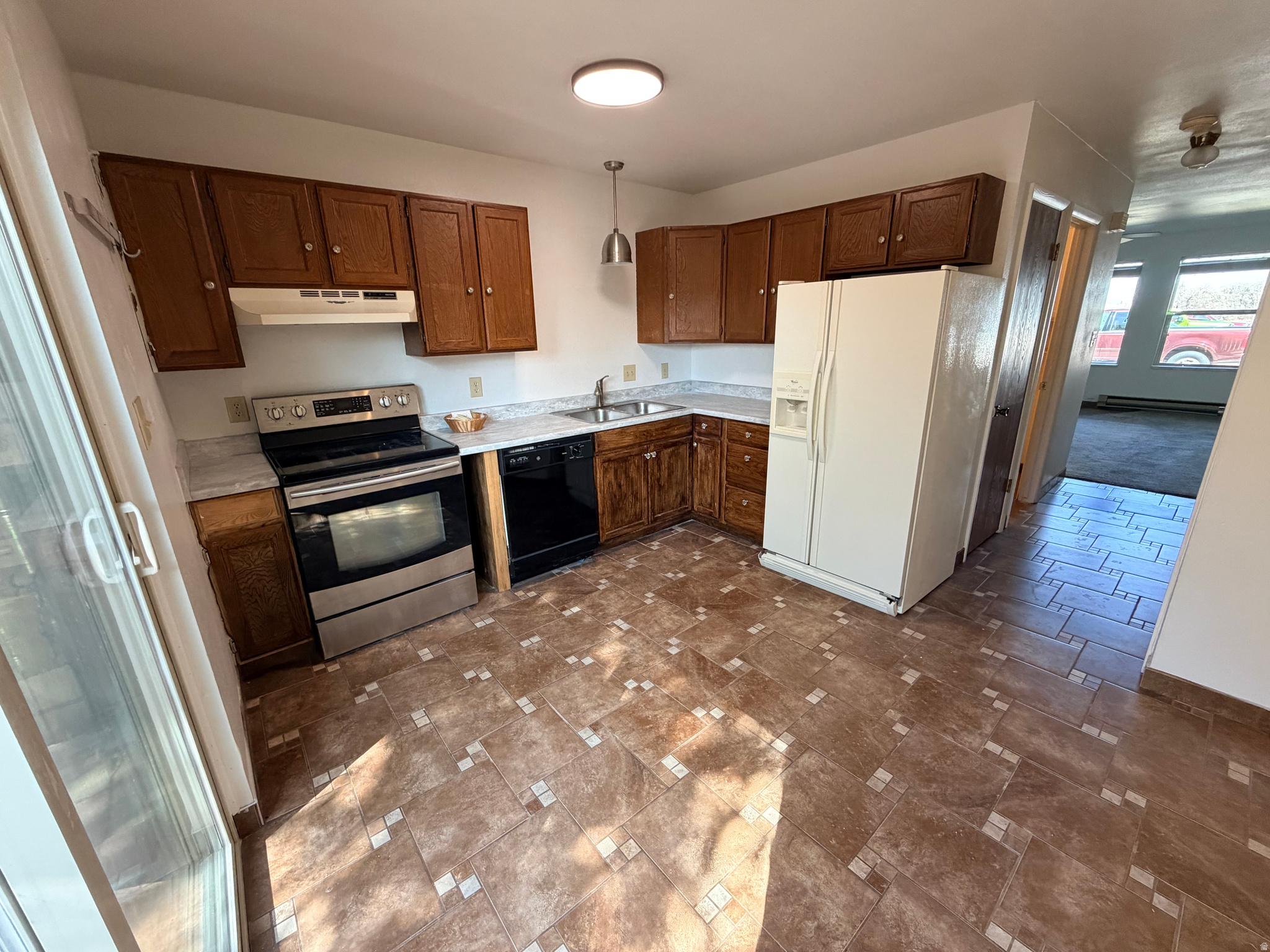 ASHLEY PARK CONDO PHASE I - Residential