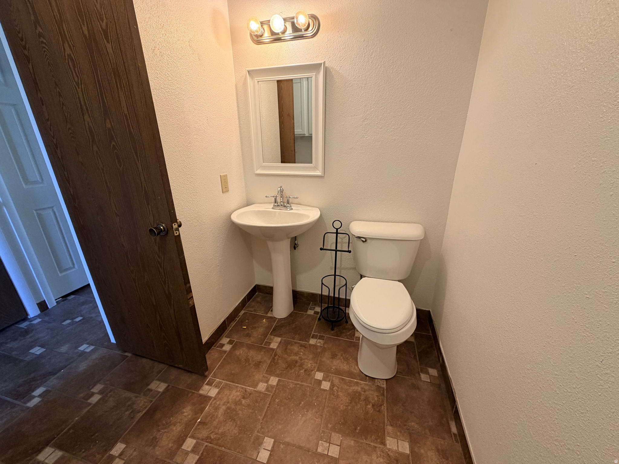 ASHLEY PARK CONDO PHASE I - Residential