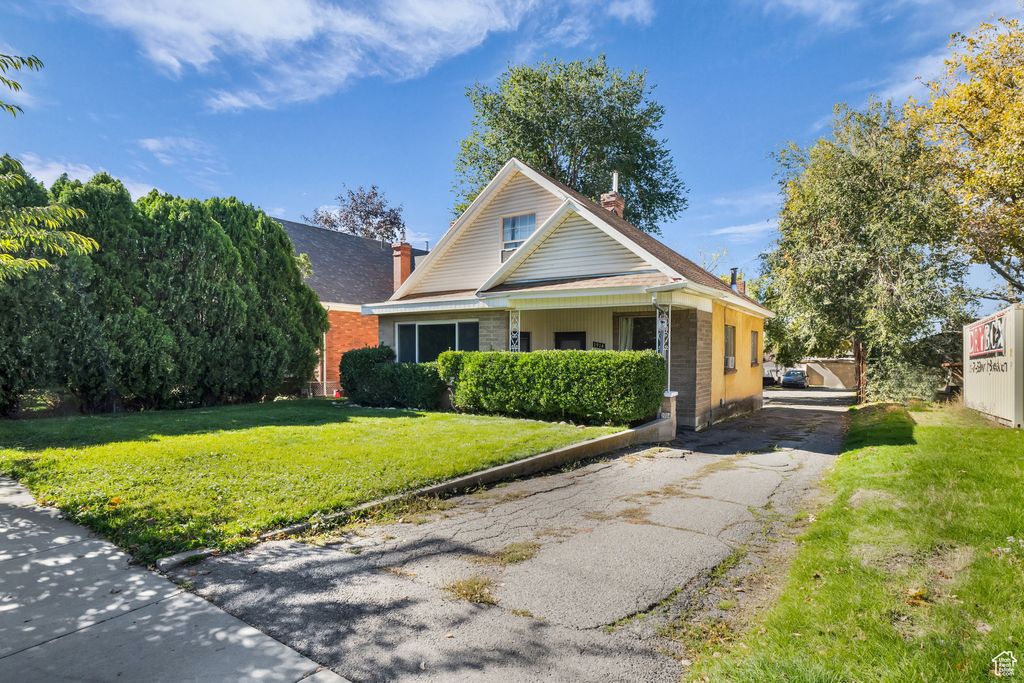 Photo of 1914 S 1300 E, Salt Lake City, UT 84105 (MLS # 2119102)