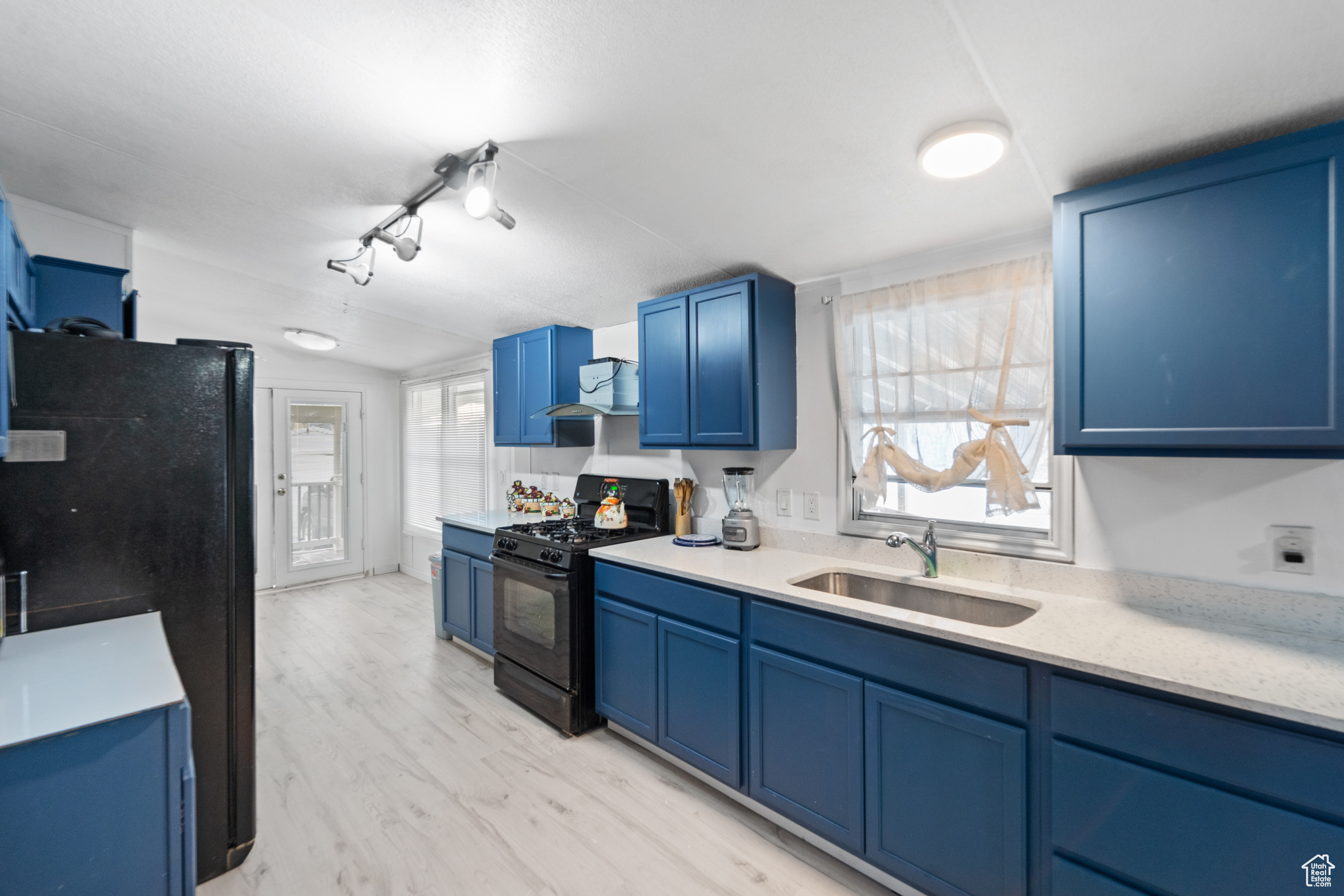 860 Mt Nebo Dr, Taylorsville, Utah image 5