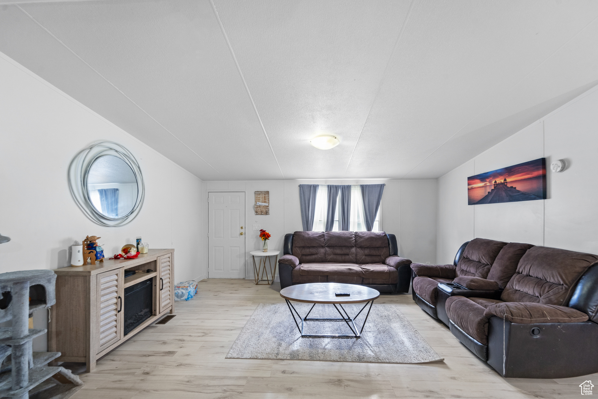 860 Mt Nebo Dr, Taylorsville, Utah image 3