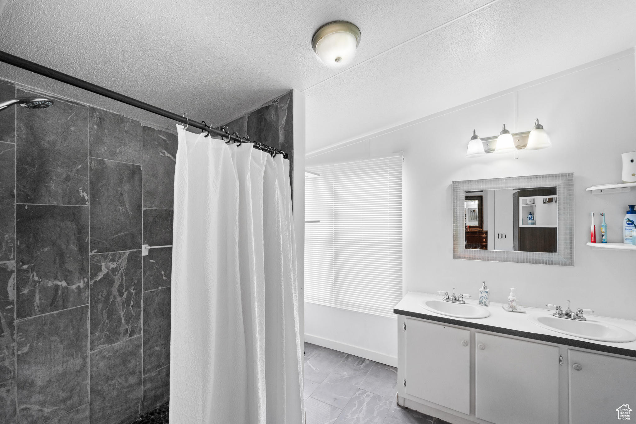 860 Mt Nebo Dr, Taylorsville, Utah image 9