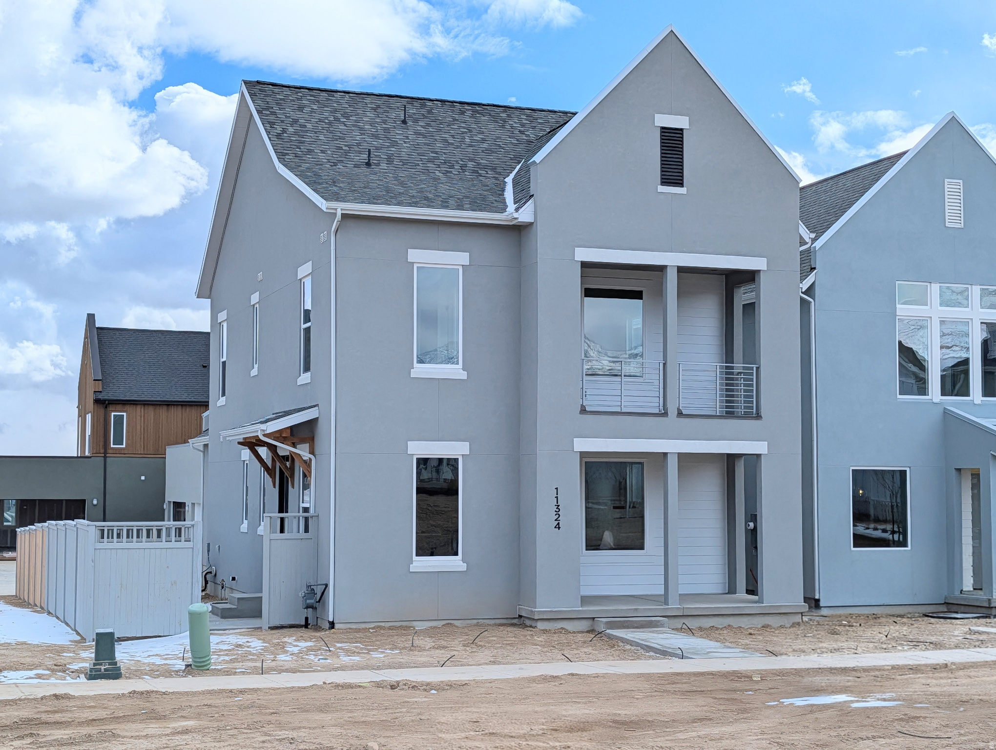 DAYBREAK - Residential